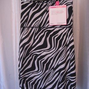 Confident & Beautiful Black/White Zebra Slip Sz 1X